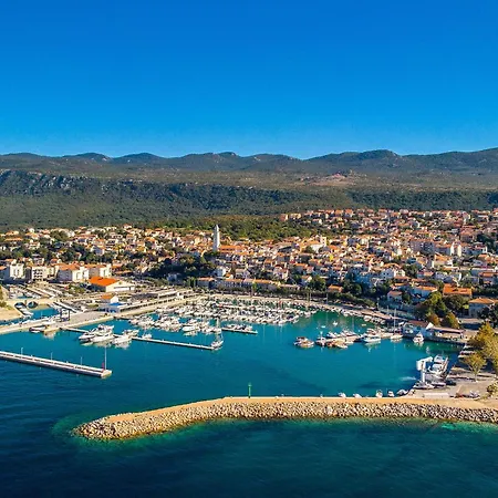 Awesome In Apartmán Novi Vinodolski