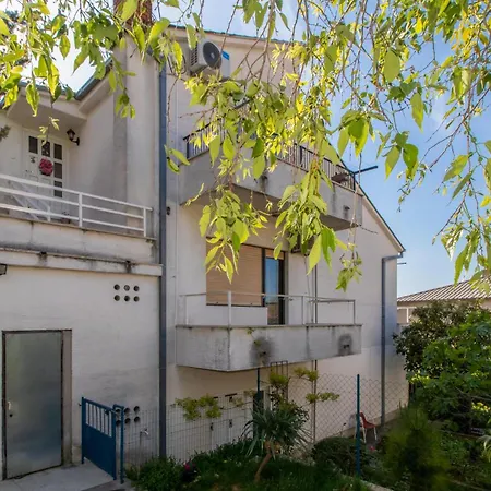 Awesome In * Novi Vinodolski